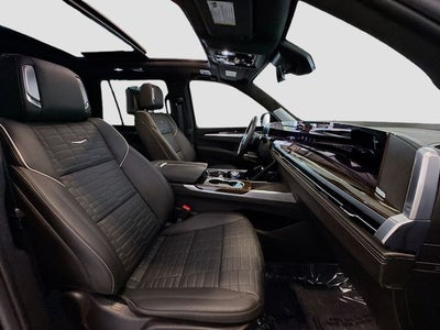 2025 Cadillac Escalade Sport Platinum
