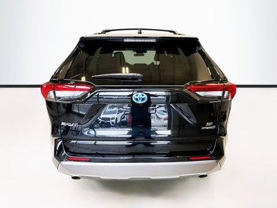 2023 Toyota RAV4 Hybrid SE
