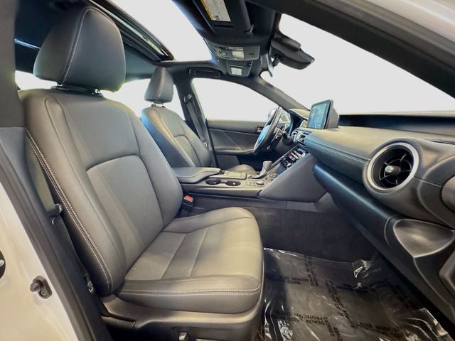 2022 Lexus IS 300