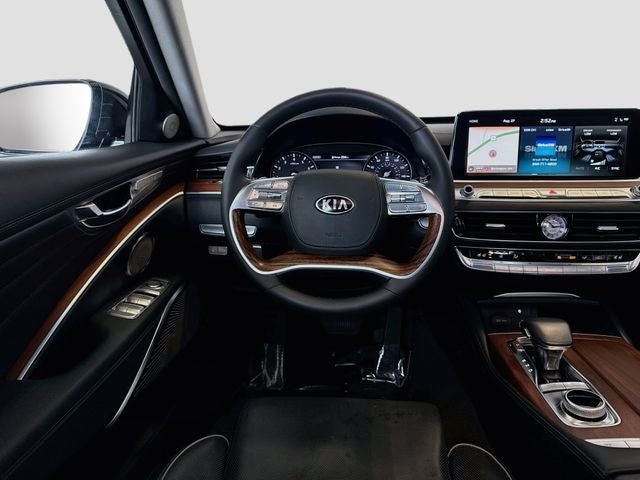 2020 Kia K900 Luxury