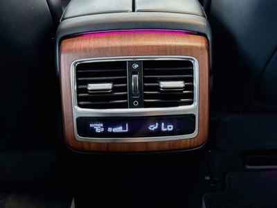 2020 Kia K900 Luxury