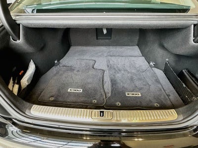 2020 Kia K900 Luxury