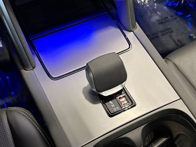 2025 Land Rover Discovery Sport SE