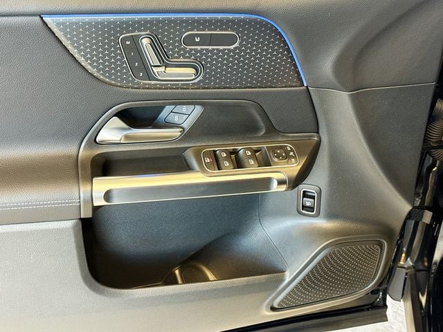 2025 Mercedes-Benz GLB GLB 250 4MATIC®