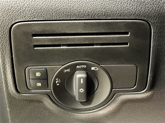 2023 Mercedes-Benz Metris Passenger