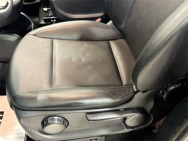 2023 Mercedes-Benz Metris Passenger