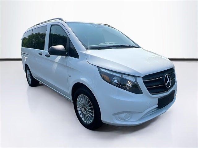 2023 Mercedes-Benz Metris Passenger