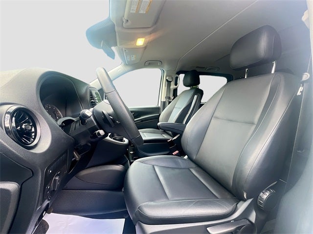 2023 Mercedes-Benz Metris Passenger
