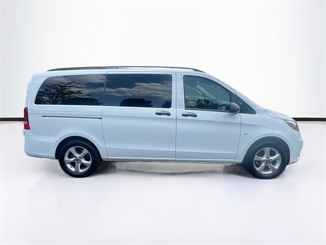 2023 Mercedes-Benz Metris Passenger