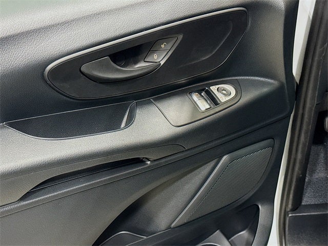 2023 Mercedes-Benz Metris Passenger