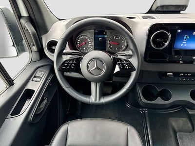 2025 Mercedes-Benz Sprinter 2500 Cargo 144 WB