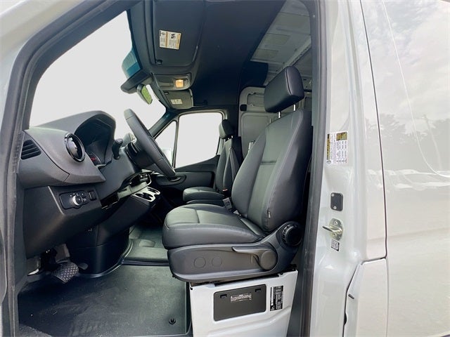 2025 Mercedes-Benz Sprinter 2500 Cargo 144 WB