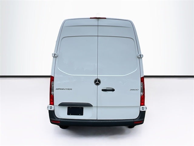 2025 Mercedes-Benz Sprinter 2500 Cargo 144 WB