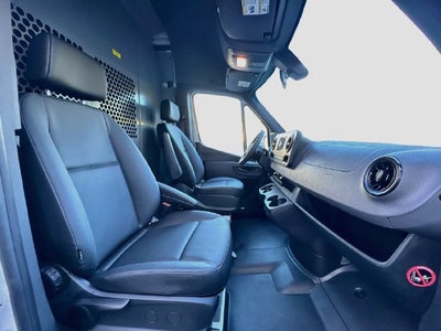2024 Mercedes-Benz Sprinter 2500 Cargo 144 WB