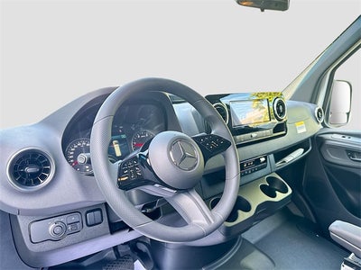 2025 Mercedes-Benz Sprinter 2500 Cargo 144 WB
