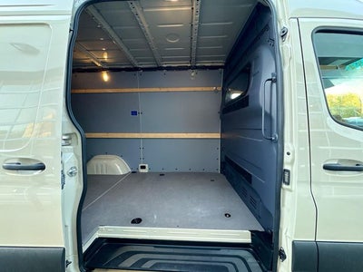 2024 Mercedes-Benz Sprinter 2500 Cargo 144 WB