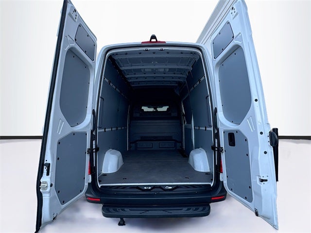 2025 Mercedes-Benz Sprinter 2500 Cargo 144 WB