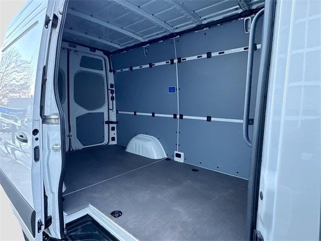 2025 Mercedes-Benz Sprinter 2500 Cargo 144 WB