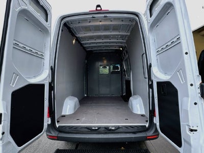 2025 Mercedes-Benz Sprinter 2500 Cargo 144 WB