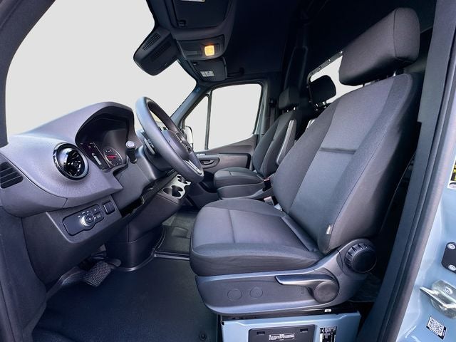 2023 Mercedes-Benz Sprinter 2500 Cargo 170 WB High Roof