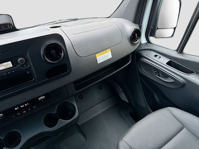 2025 Mercedes-Benz Sprinter 2500 Cargo 144 WB