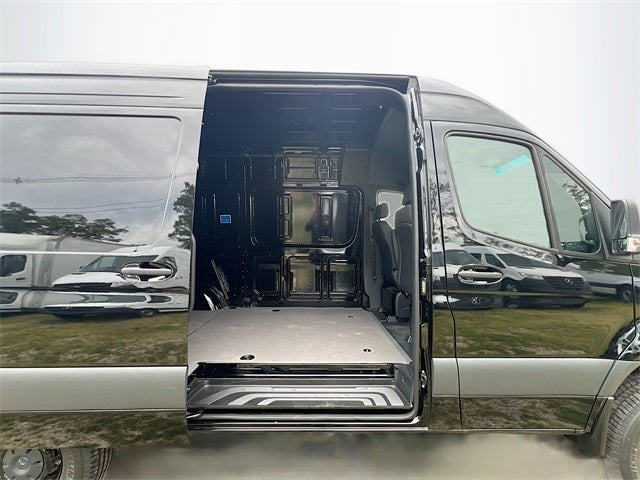 2025 Mercedes-Benz Sprinter 2500 Cargo 144 WB 4MATIC®