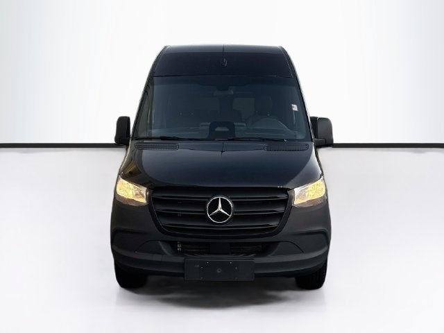 2025 Mercedes-Benz Sprinter 2500 Passenger 144 WB