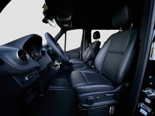 2025 Mercedes-Benz Sprinter 2500 Passenger 144 WB