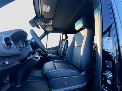 2026 Mercedes-Benz Sprinter 2500 Passenger 144 WB 4MATIC®