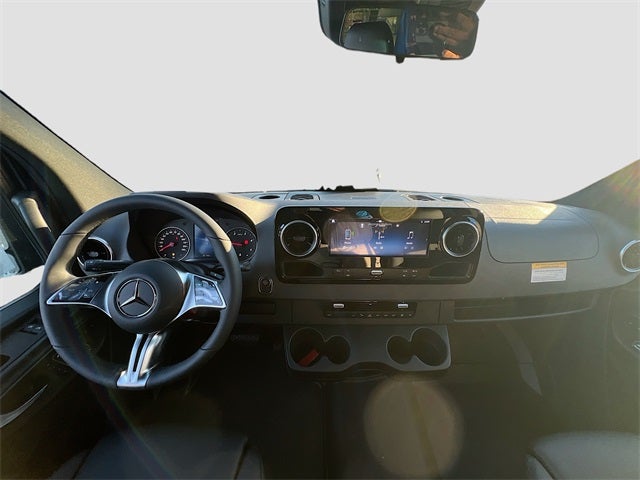 2026 Mercedes-Benz Sprinter 2500 Passenger 144 WB 4MATIC®