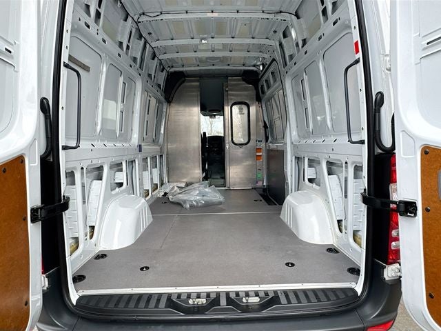 2016 Mercedes-Benz Sprinter 2500 Cargo 144 WB BlueTEC®