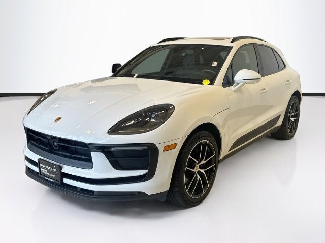 2025 Porsche Macan Base