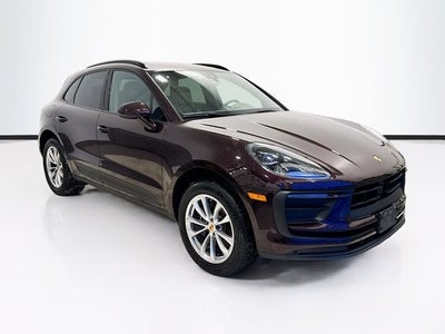 2025 Porsche Macan Base