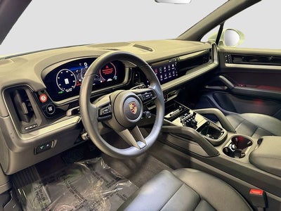 2025 Porsche Cayenne Base