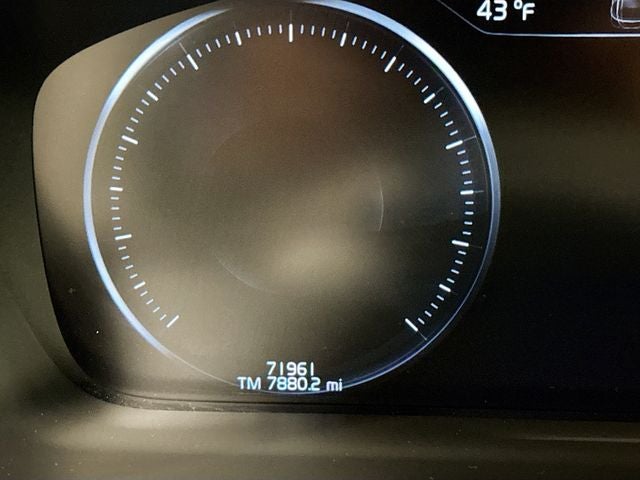 2020 Volvo XC90 T5 R-Design