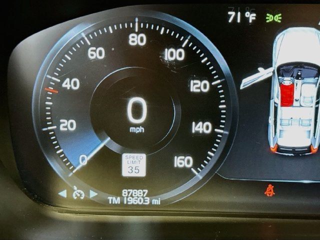 2018 Volvo XC60 T6 Momentum