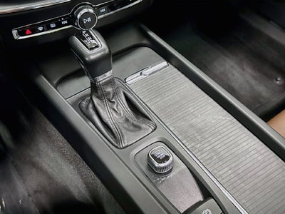 2018 Volvo XC60 T6 Momentum