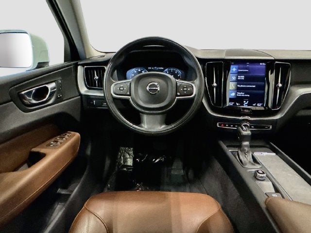 2018 Volvo XC60 T6 Momentum
