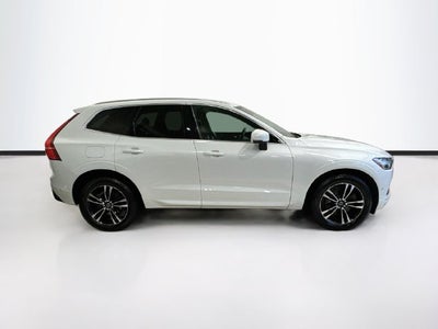 2018 Volvo XC60 T6 Momentum