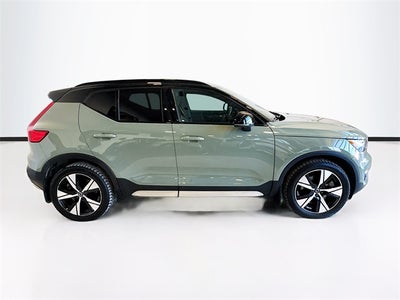2021 Volvo XC40 Recharge Pure Electric P8