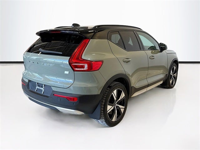 2021 Volvo XC40 Recharge Pure Electric P8