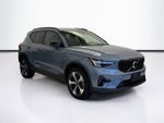 2023 Volvo XC40 B5 Plus Dark Theme