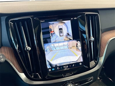 2025 Volvo V60 Cross Country B5 Plus