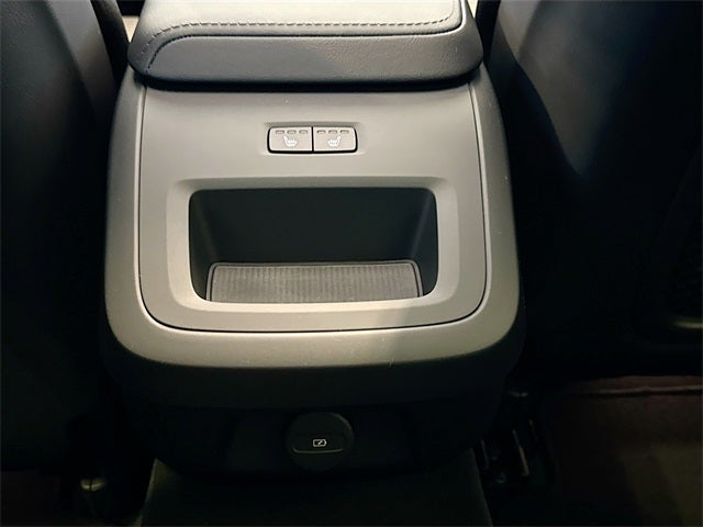 2025 Volvo V60 Cross Country B5 Plus